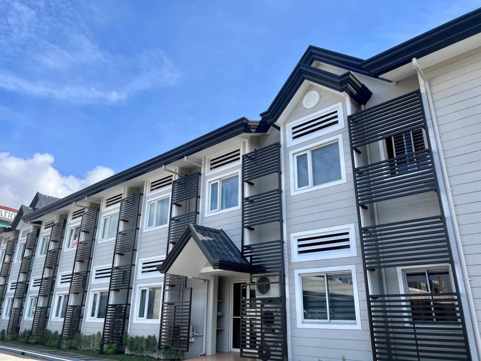 Microtel By Wyndham Davao Exterior photo